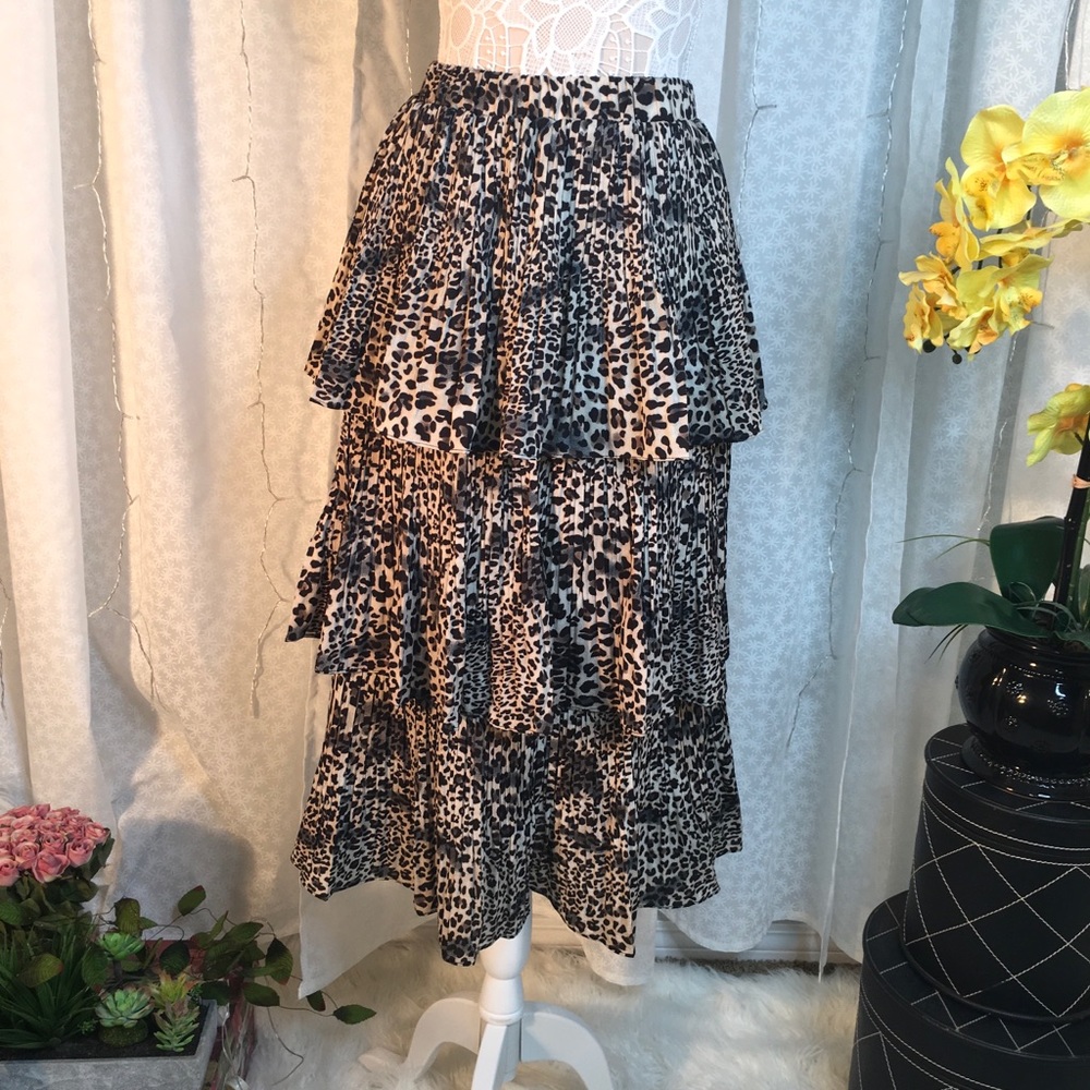 Beulah Style Leopard Print Tiered Skirt